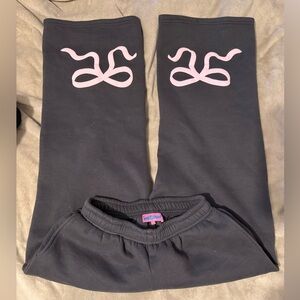 Edikted Dark grey Sweatpants with Pink Bow Design